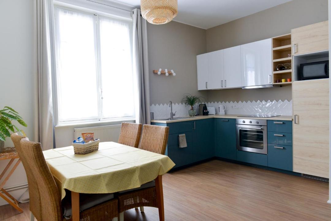 Le Charial Apartment Lyon Exterior photo
